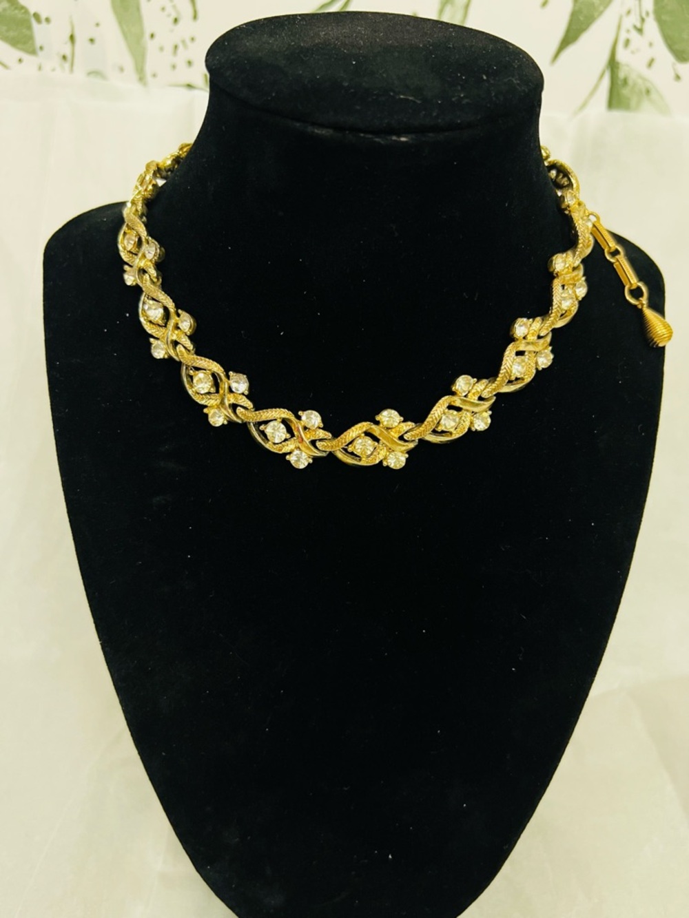 Vintage Coro 1950-60s Gold Tone Rhinestone Necklace Signed Aurora Borealis
